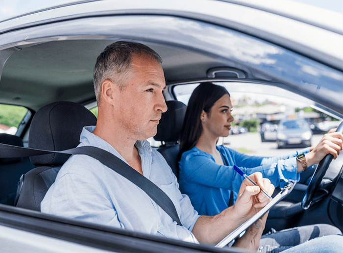 location voiture double commande Paris 75003